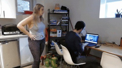 Mistress Alisha Bartlett – Laptop Crunch